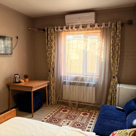 Salamat Hotel ビシュケク エクステリア 写真