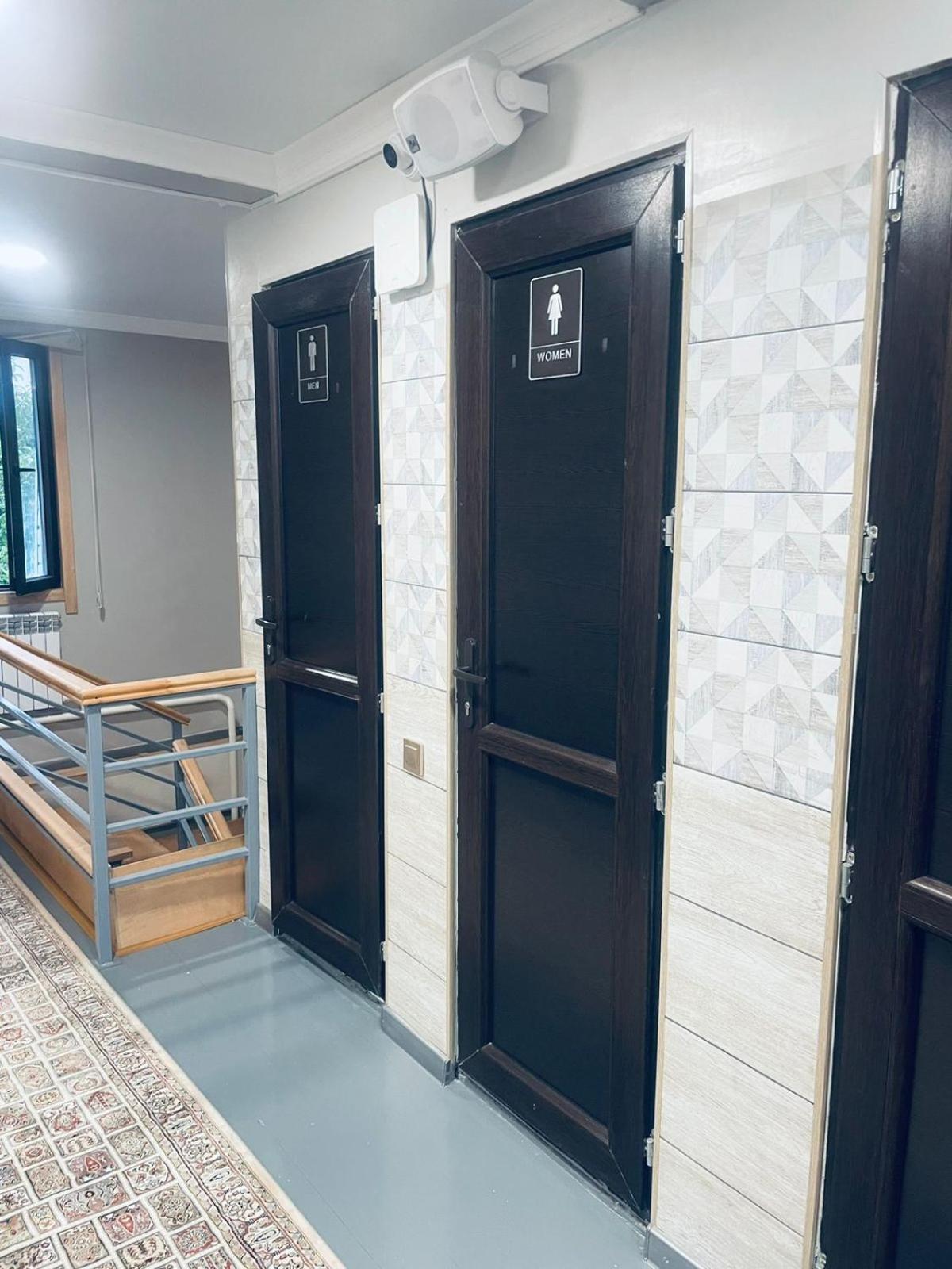 Salamat Hotel ビシュケク エクステリア 写真