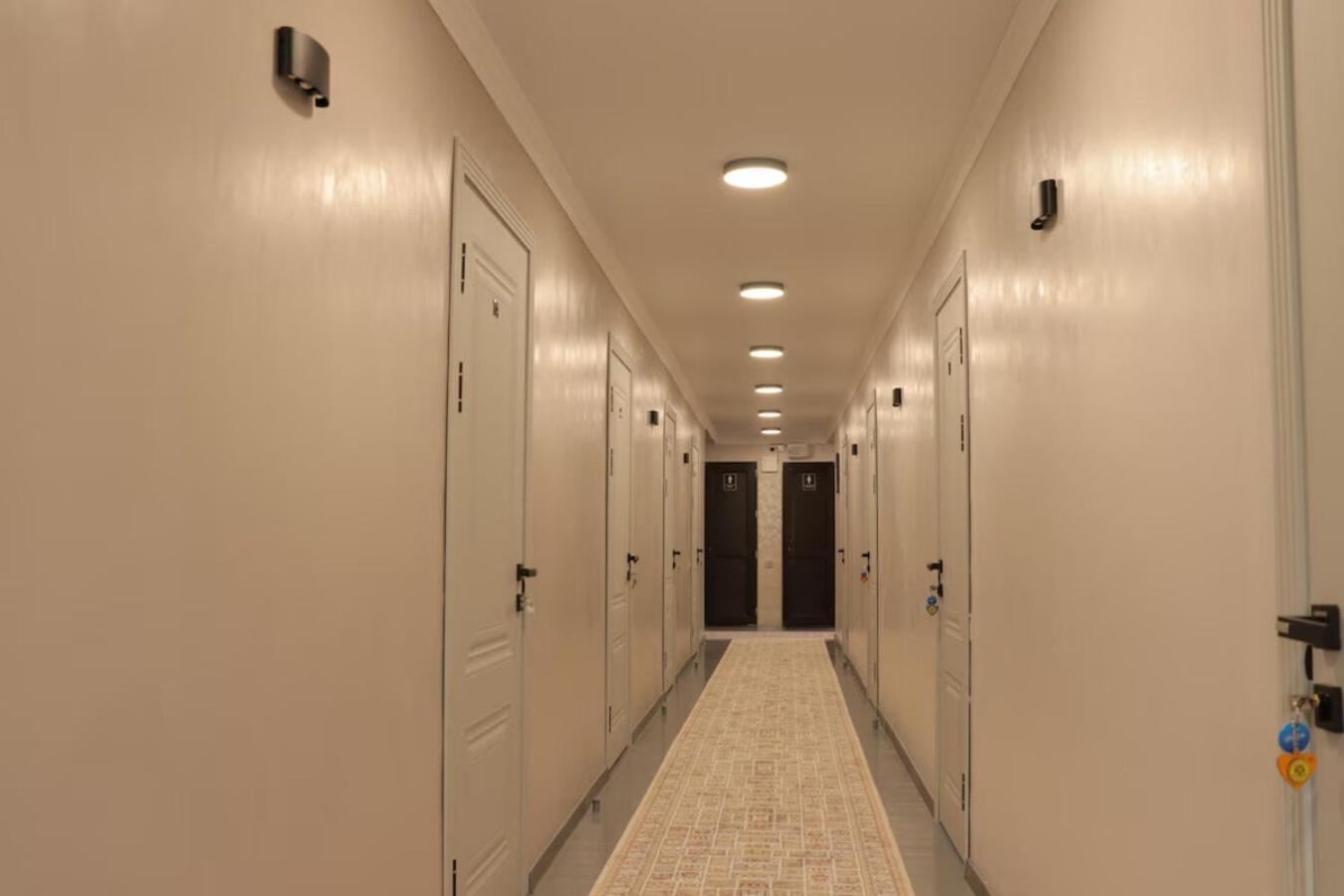 Salamat Hotel ビシュケク エクステリア 写真