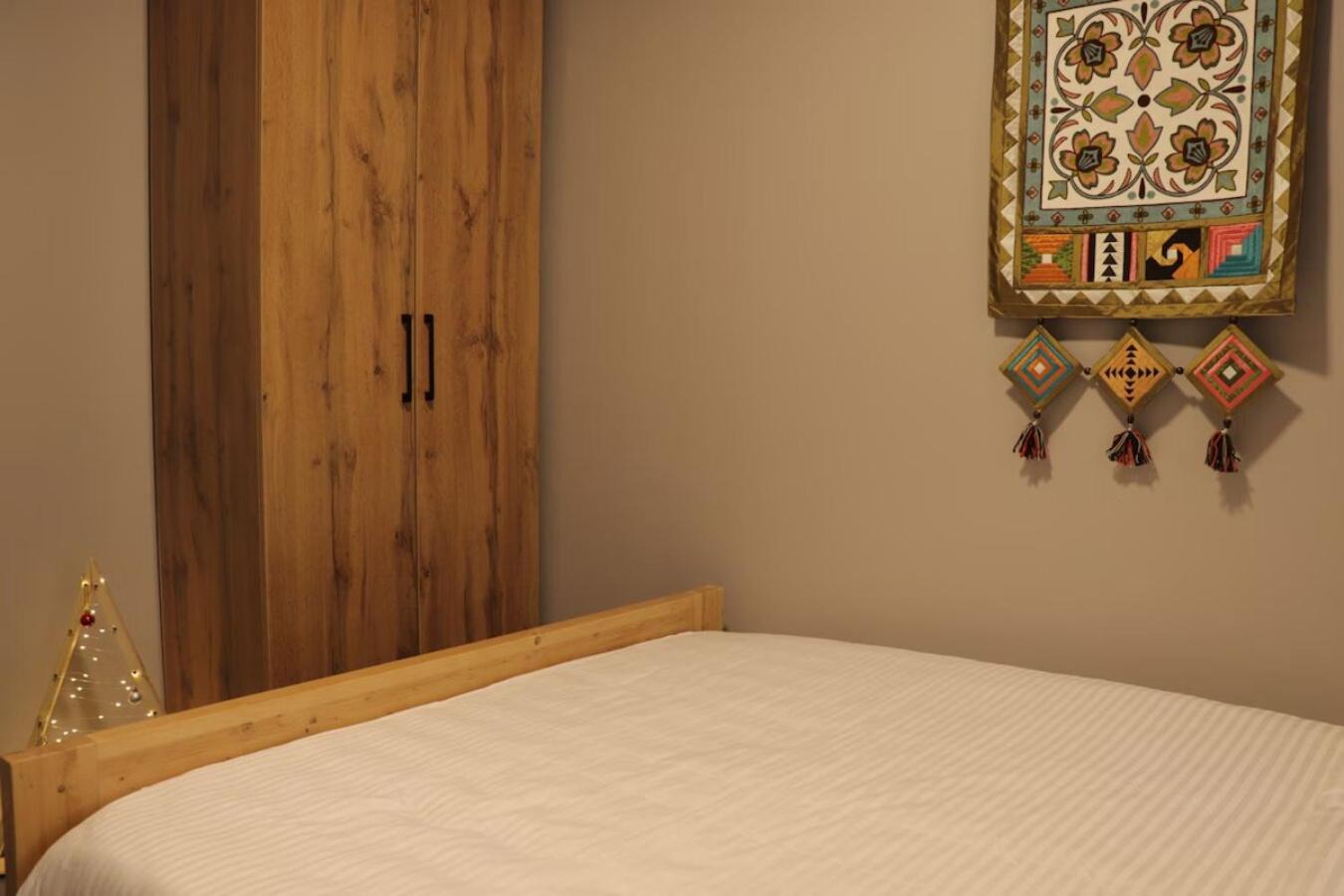 Salamat Hotel ビシュケク エクステリア 写真
