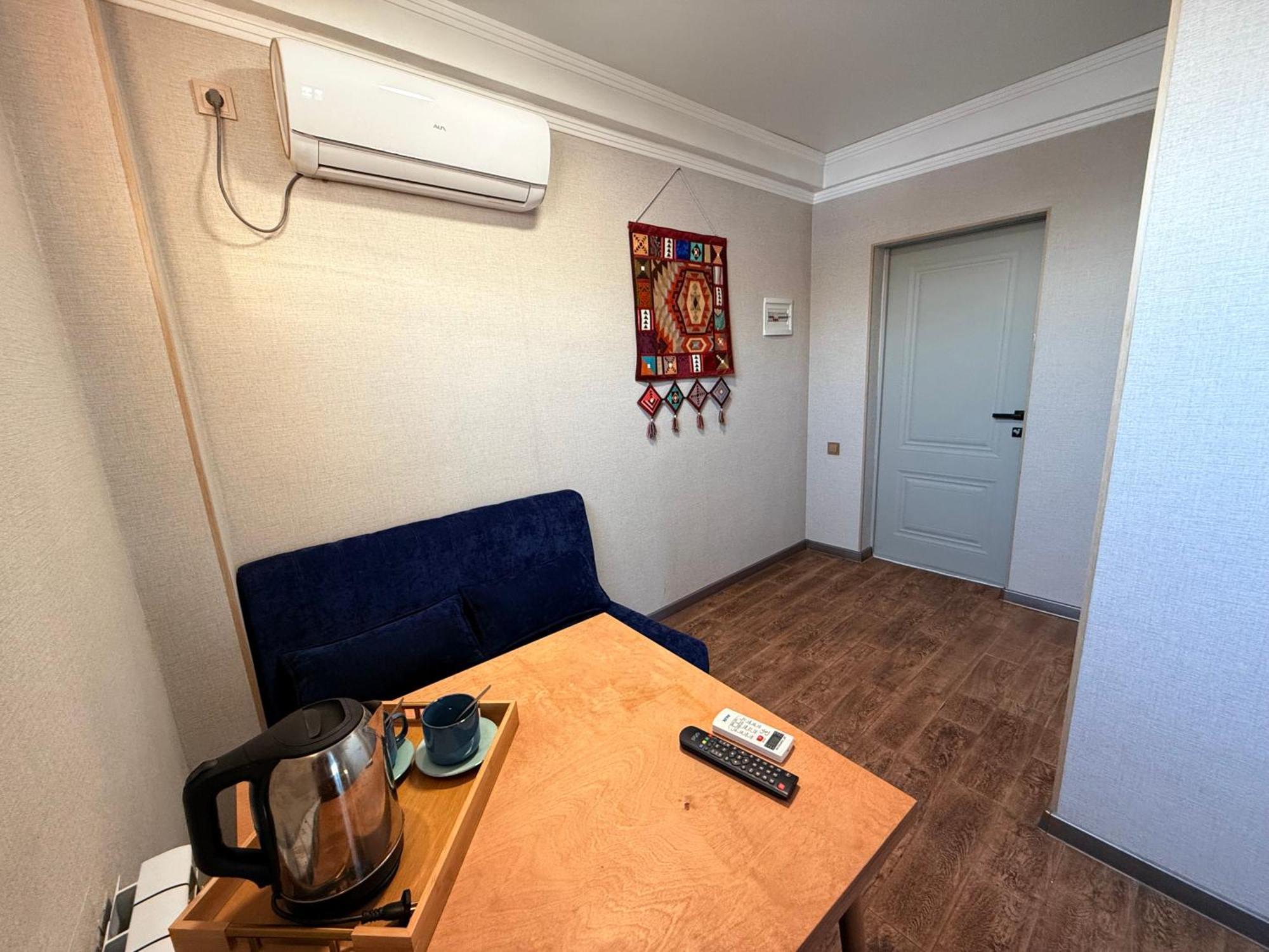 Salamat Hotel ビシュケク エクステリア 写真